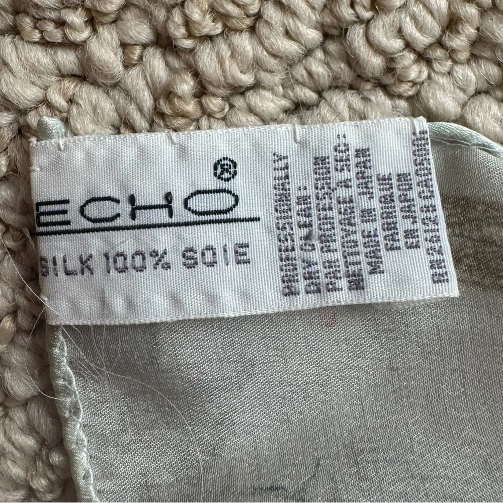 Echo pastel mint